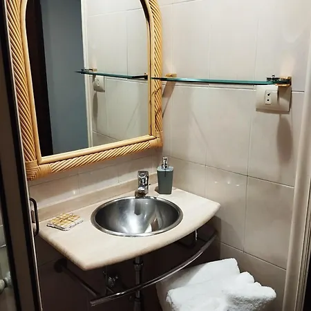Apartamento Piso Amplio Y Centrico *